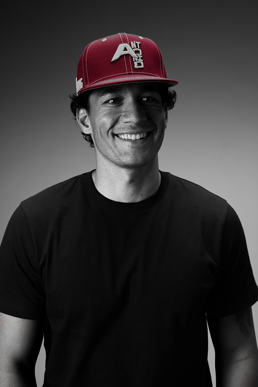 FOREVER LIVING FITTED CAP "Fine Wine"